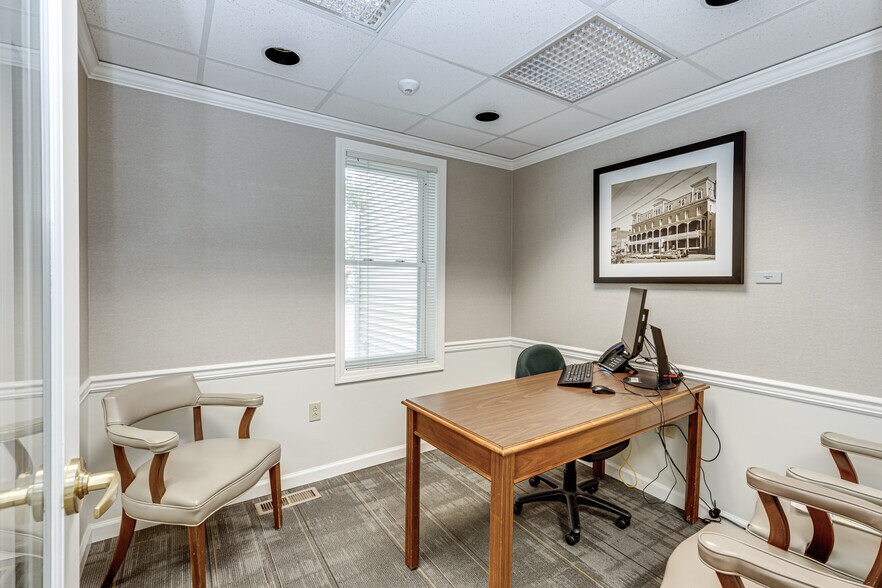 More Photos Of 221 S Main St, Flemington Office For Lease