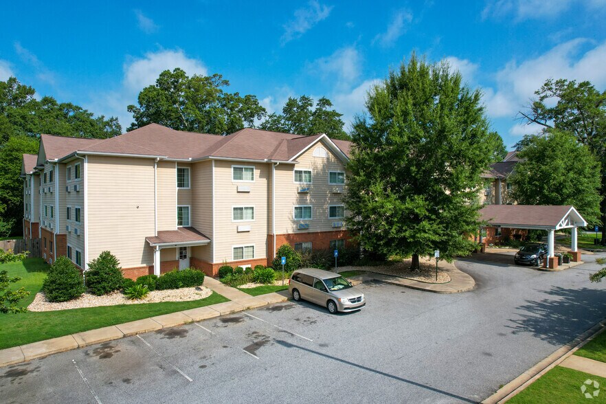 More Photos Of 3662 Victory Dr, Columbus Hotel For Sale