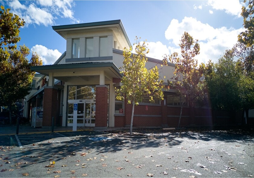 More Photos Of 780 E El Camino Real St, Sunnyvale Drugstore For Lease