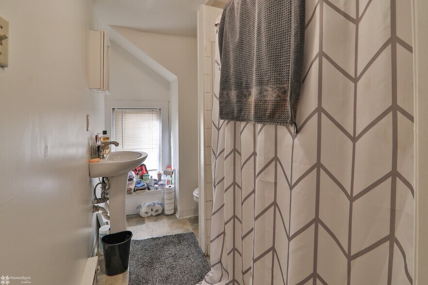 More Photos Of 516 Broadway, Bethlehem Apartments For Sale