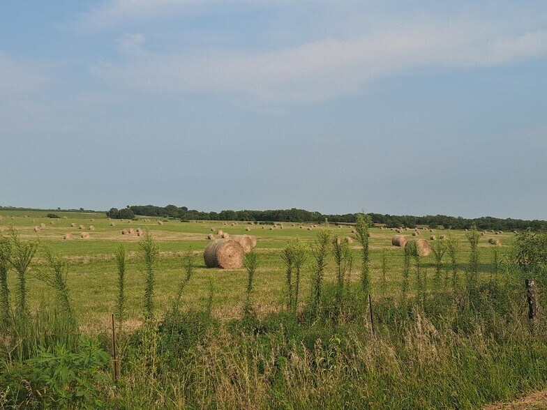 More Photos Of 6841 E US Highway 56, Overbrook Land For Sale