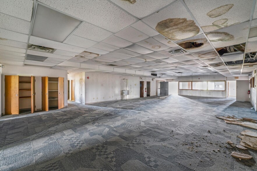 More Photos Of 614 Union Rd, Vineland Office For Sale