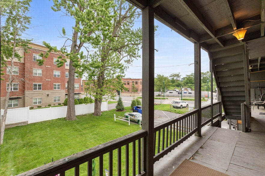 More Photos Of 23 Monroe St, Schenectady Apartments For Sale