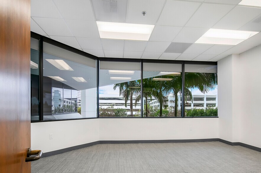 More Photos Of 725 W Town and Country Rd, Orange Medical For Sale