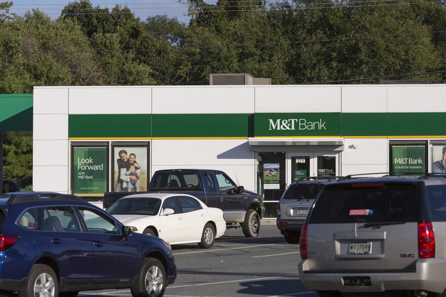 Primary Photo Of 8479-8491 Fort Smallwood Rd, Pasadena Unknown For Lease