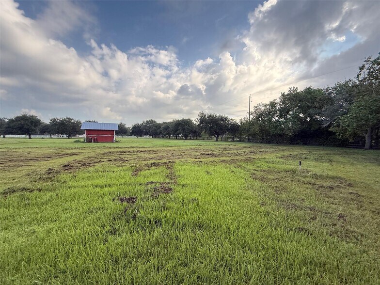 More Photos Of 6607 S Mallard Dr, Fulshear Land For Sale