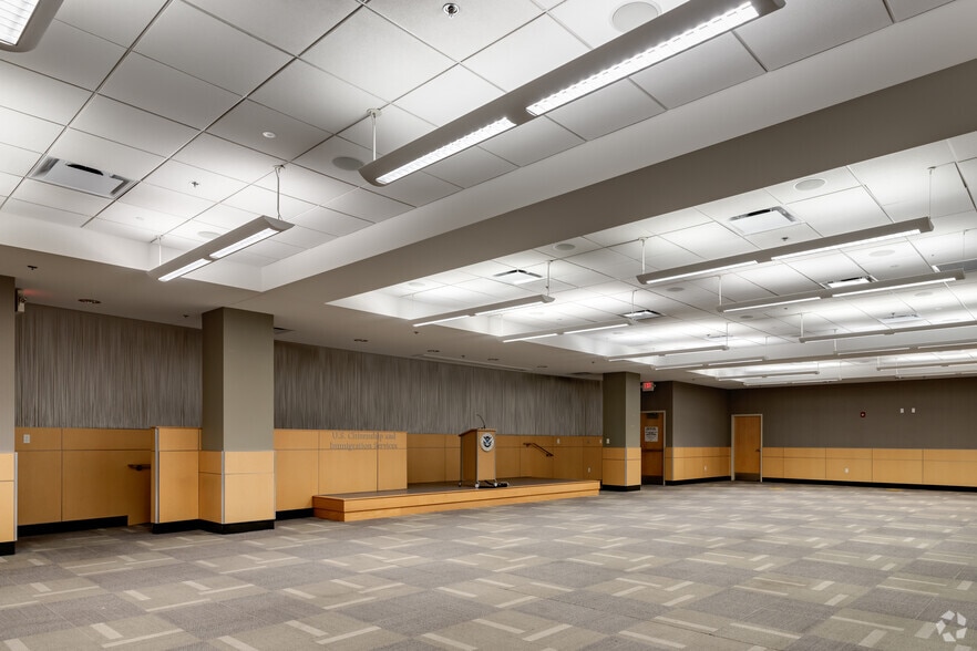 More Photos Of 11411 E Jefferson Ave, Detroit Office For Sale