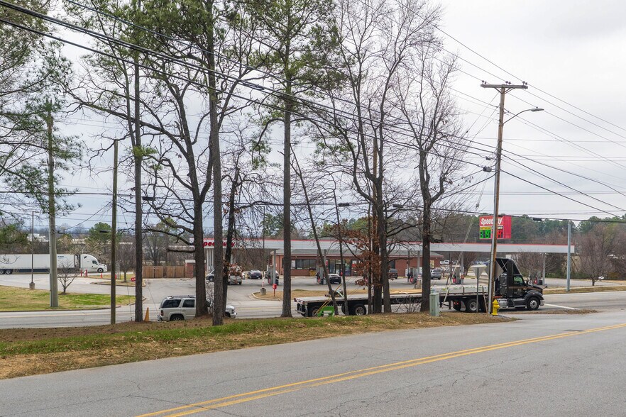 More Photos Of 6182 Lee Hwy, Chattanooga Land For Sale