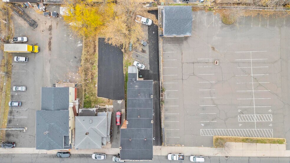 More Photos Of 123-125 North St, New Britain Apartments For Sale