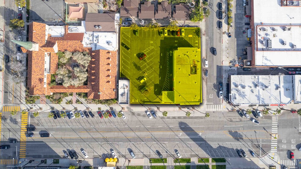 More Photos Of 1000 N Brand Blvd, Glendale Unknown For Lease