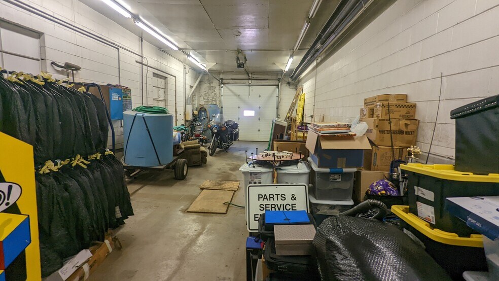 More Photos Of 113 Main St, Wanamingo Auto Repair For Sale