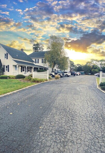 More Photos Of 77 Broadway, Amityville Medical For Lease