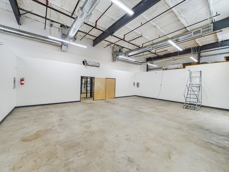 More Photos Of 39057 State Highway 299, Willow Creek Warehouse For Sale