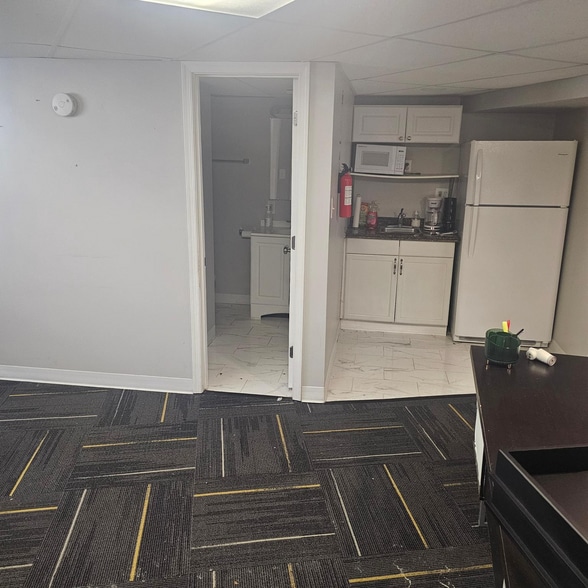 More Photos Of 6401-6405 Belair Rd, Baltimore Storefront Retail Office For Sale