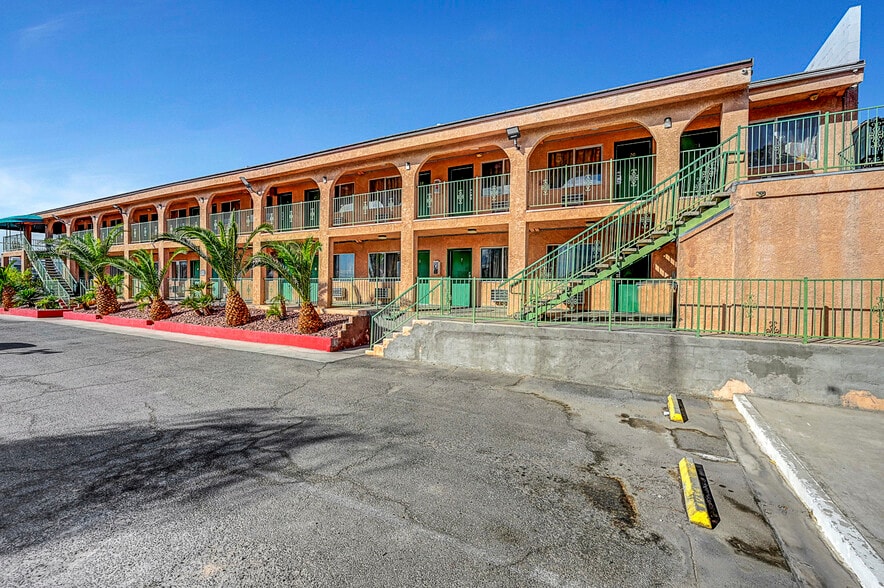 More Photos Of 2855 Fremont St, Las Vegas Hotel For Sale