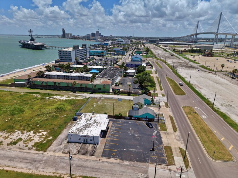More Photos Of 3314 Surfside Blvd, Corpus Christi Restaurant For Sale