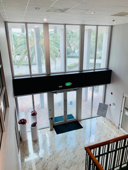 More Photos Of 10305 NW 41st St, Doral Office For Sale