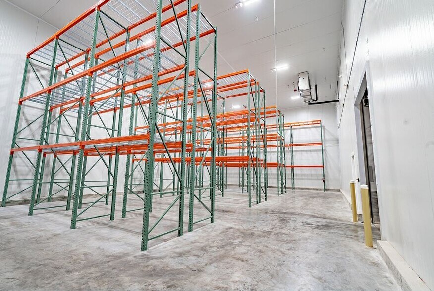 More Photos Of 11305 NW 122nd St, Miami Refrigeration Cold Storage For Lease