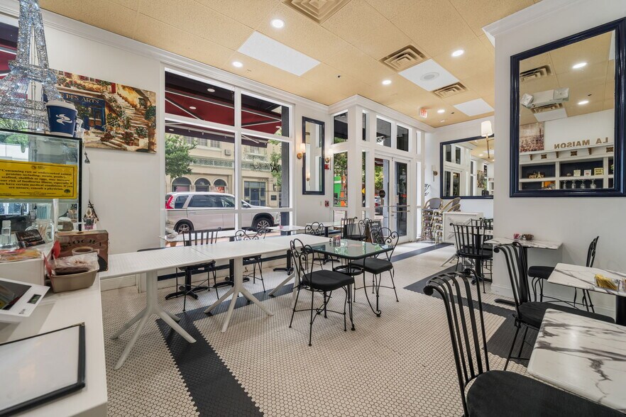 More Photos Of 212 S Olive Ave, West Palm Beach Apartments For Sale