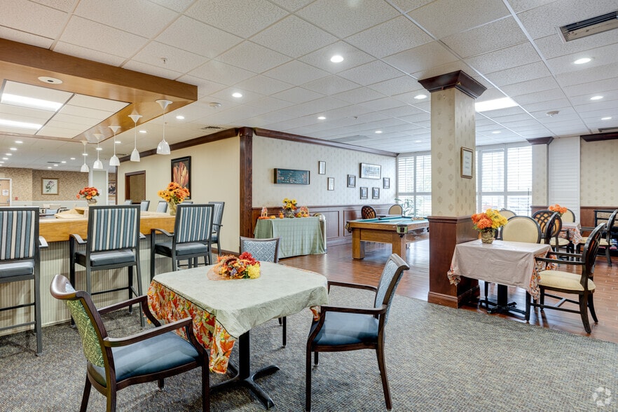 More Photos Of 9309 S Orange Blossom Trl, Orlando Hotel For Sale