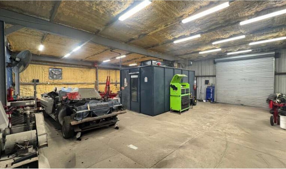 More Photos Of 4805 S 50th St, Tampa Industrial For Lease