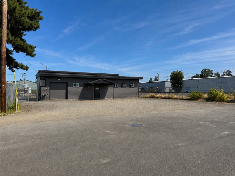 Primary Photo Of 1351 Wilbur St SE, Salem Warehouse For Sale