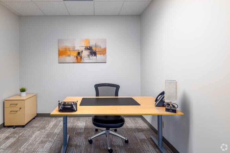 More Photos Of 6135 Park South Dr, Charlotte Office For Lease