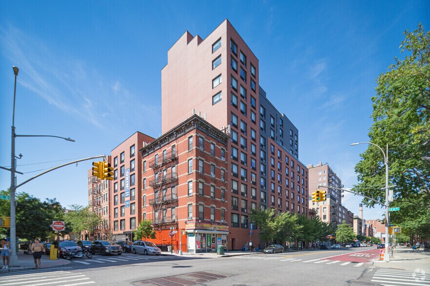 More Photos Of 751 E 6th St, New York Apartments For Lease
