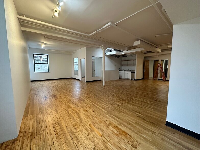 More Photos Of 41 Elizabeth St, New York Loft Creative Space For Sale