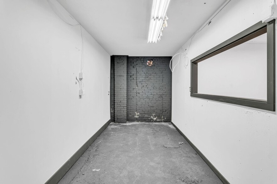 More Photos Of 260 Columbus Ave, Pittsfield Storefront Retail Office For Lease