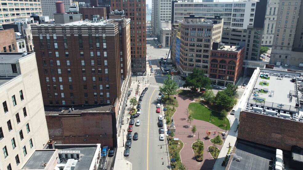 More Photos Of 1250 Griswold St, Detroit Office For Lease