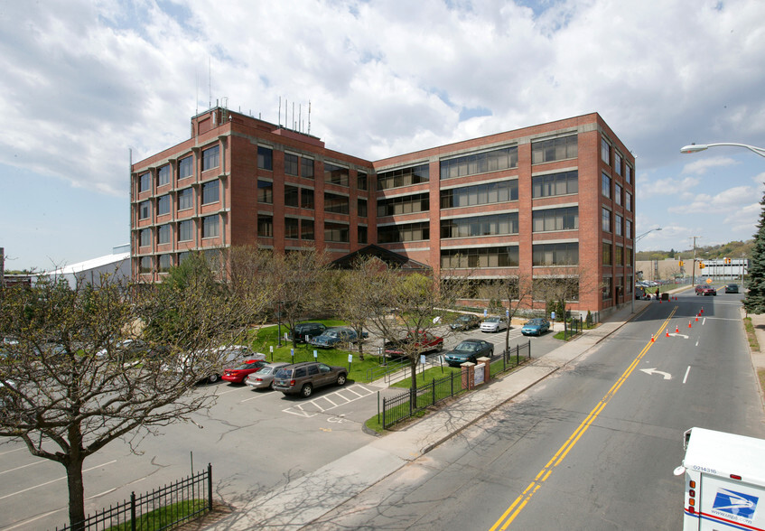 Primary Photo Of 480 Myrtle St, New Britain Office Residential For Lease