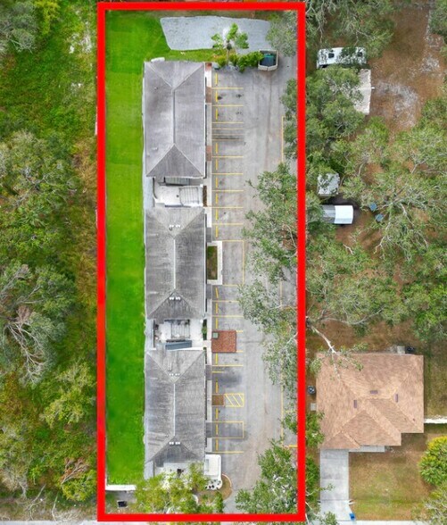 More Photos Of 7802-7806 Colonial Club Ct, Riverview Apartments For Sale