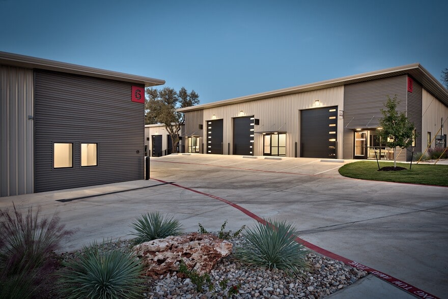 More Photos Of 205 Cantera Way, Georgetown Light Distribution For Sale