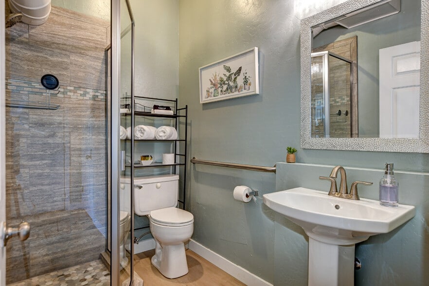 More Photos Of 1490 W Gurley St, Prescott Apartments For Sale