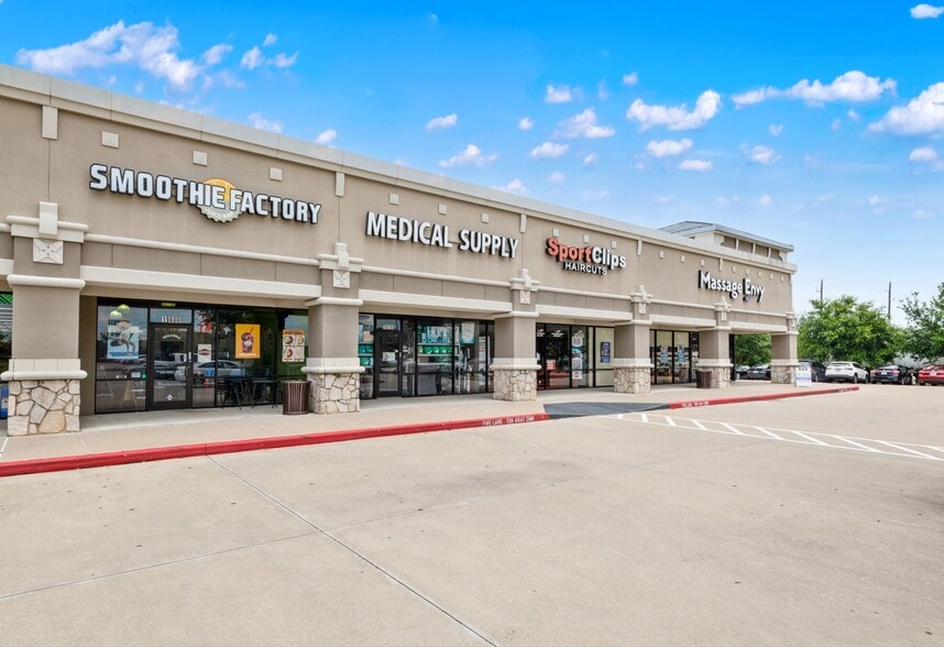 More Photos Of 19660-20030 Southwest Fwy, Sugar Land Unknown For Lease