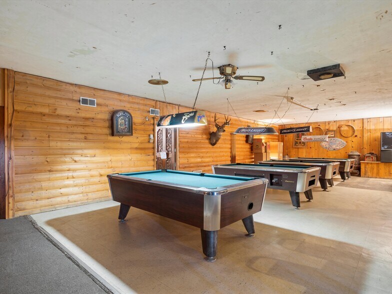 More Photos Of 900 S Highway 39, Huntsville Restaurant For Sale