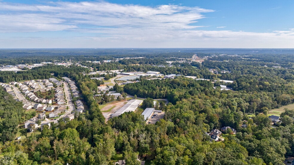 More Photos Of 328 Commerce Blvd, Bogart Warehouse For Sale