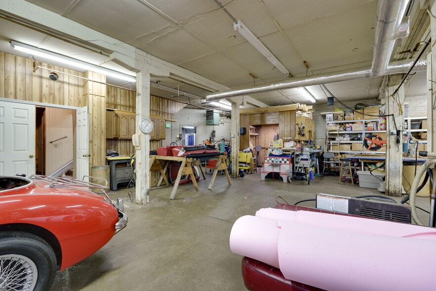 More Photos Of 46 Jefferson St, Brookville Storefront Retail Residential For Sale