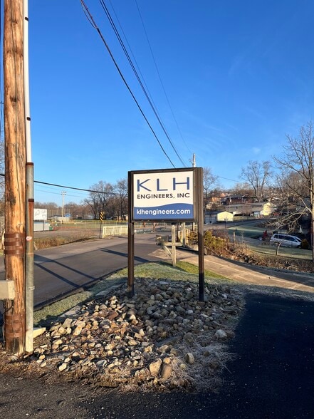 More Photos Of 130 Cecil St, Canonsburg Office For Sale