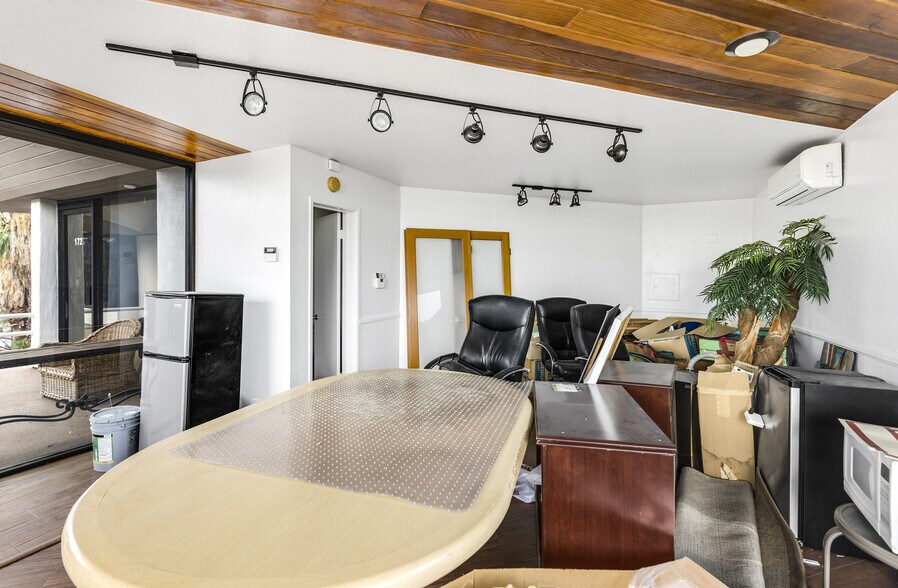 More Photos Of 201 N Indian Canyon Dr, Palm Springs Storefront Retail Office For Sale