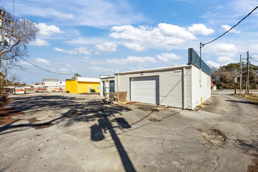 More Photos Of 508 E Main St, Havelock Carwash For Sale