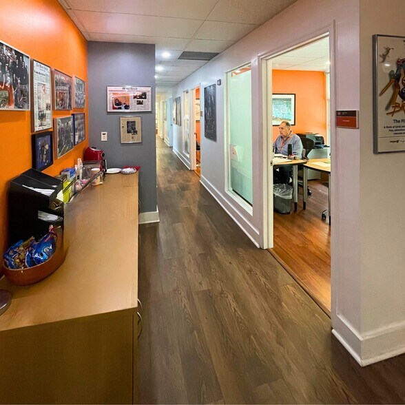 More Photos Of 265 NE 24th St, Miami Loft Creative Space For Lease