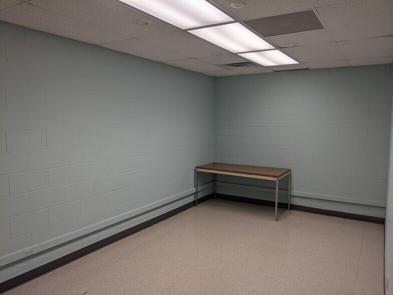 More Photos Of 437 Fern St, Jackson Office For Lease