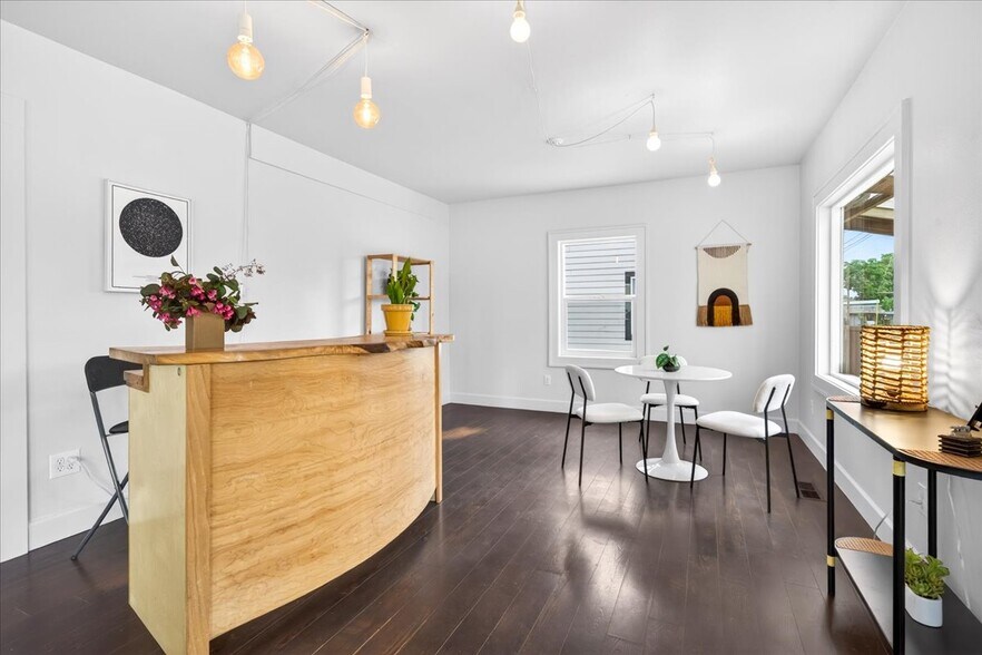 More Photos Of 3327 SE 50th Ave, Portland Office Residential For Sale
