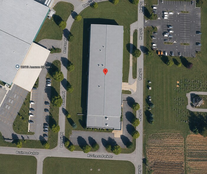 More Photos Of 108 Business Park Dr, Frankfort Manufacturing For Lease