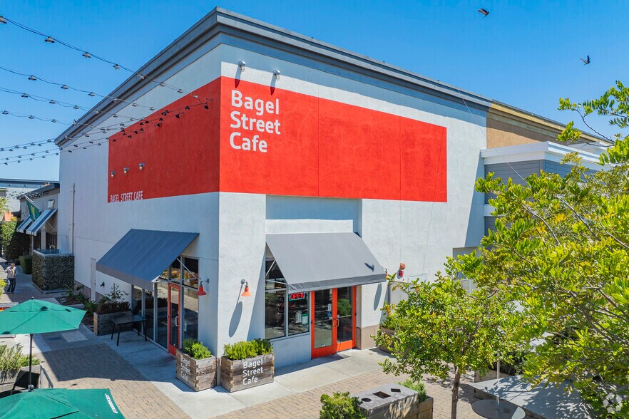 More Photos Of 523-2367 S Shore Ctr W, Alameda Unknown For Lease