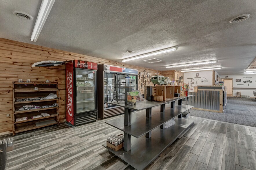 More Photos Of 1116 N 5th St, Custer Trailer Camper Park For Sale