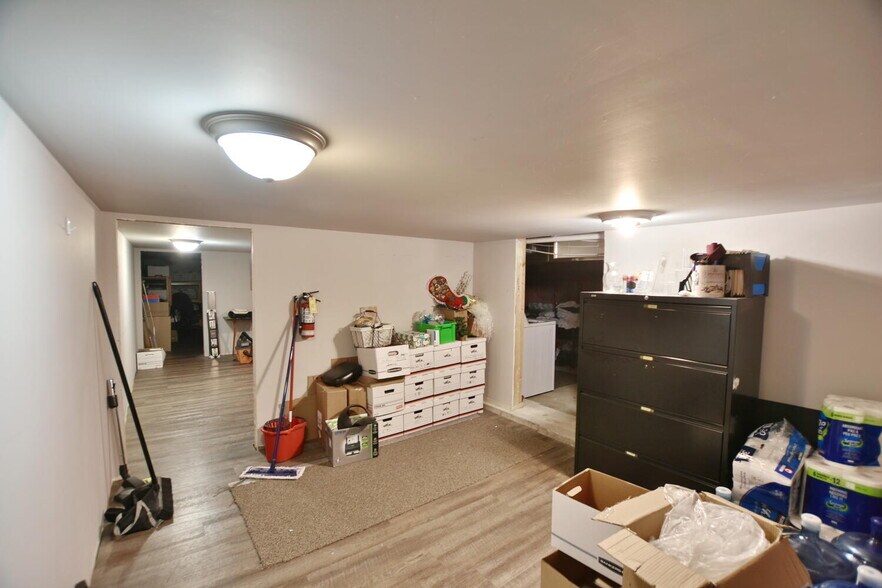 More Photos Of 1535 Mosley St, Wasaga Beach Storefront Retail Office For Sale