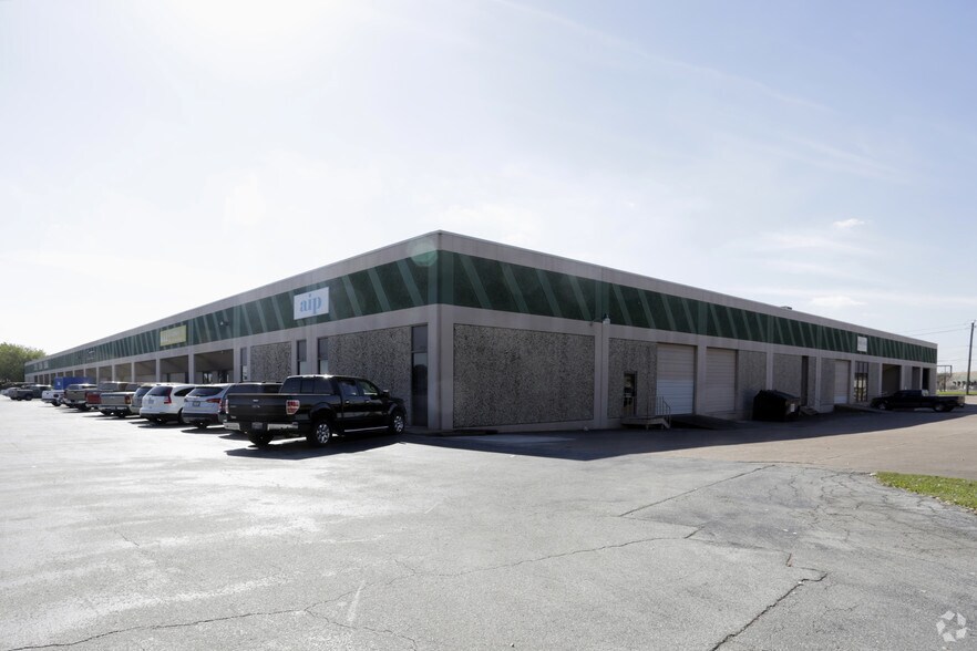 More Photos Of 4731 Darien St, Houston Unknown For Lease